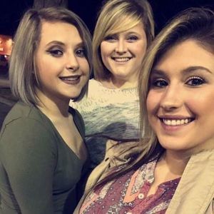 Meet your Posher, Kendra